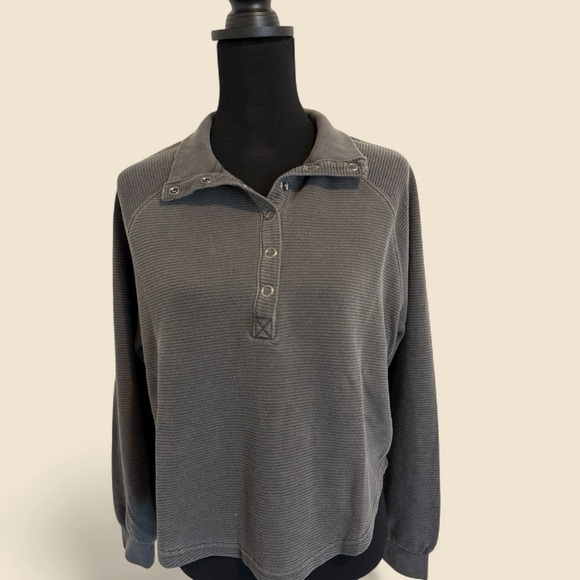 Faith Thermal Knit Henley Pullover in Charcoal Grey - Picture 3 of 4